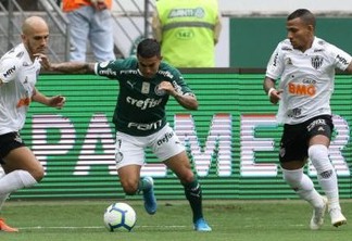 Palmeiras arranca empate no fim com golaço, mas vê Flamengo abrir cinco de vantagem na ponta