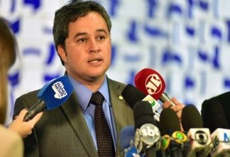 Efraim Filho: discussão sobre impeachment é 'prematura' e 'desnecessária'