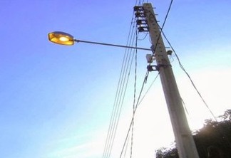 Iluminação pública de São José de Piranhas, Triunfo, São Bento e Sobrado está sendo renovada pela Energisa
