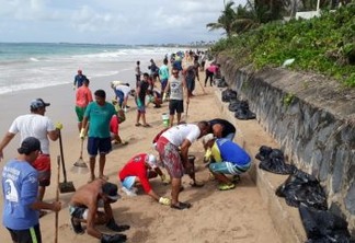 DANO AMBIENTAL: Pernambuco recolhe 30 toneladas de óleo de praias neste sábado