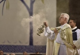 DRAGÃO DO TRADICIONALISMO: Arcebispo de Aparecida gera polêmica com homilia criticando a direita - VEJA VÍDEO