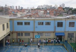 Bolsonaro veta PL que exigia psicologia e assistência social em escolas