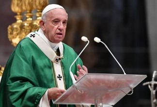 Papa Francisco diz que Amazônia precisa do 'fogo do amor' e não do 'fogo ateado por interesses que destroem'