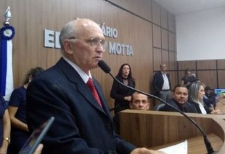 MEDIDAS DE PREVENÇÃO OU CORREÇÃO: TCE emite alerta ao prefeito de Patos Ivanes Lacerda