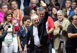 Lula rebate acusações sobre radicalização do PT e diz estar 'mais consciente'