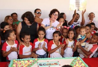 Em clima de festa, prefeita Márcia Lucena entrega reforma e ampliação da Escola Municipal Pedro Gondim