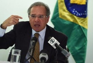 Paulo Guedes ameaça com retorno da ditadura: 'Não se assustem se alguém pedir o AI-5'