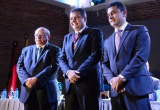 Câmara Municipal de João Pessoa concede Medalha Cidade a Diego Tavares