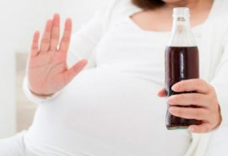 ATENÇÃO! Estudo revela que tomar refrigerante dificulta engravidar
