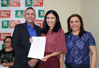 Prefeito empossa novos servidores para Educação de Santa Rita