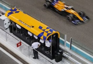 Sainz lamenta ausência de manobra na última volta na transmissão da F1