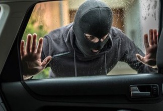 FALSA CORRIDA: Motorista de aplicativo tem carro roubado durante assalto no Bessa