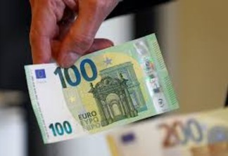 Homem recupera bolsa com 16 mil euros na véspera do Natal
