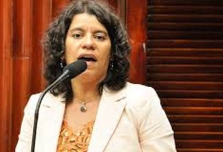 OPERAÇÃO CALVÁRIO: com 25 votos favoráveis, deputados estaduais revogam prisão da deputada Estela Bezerra; confira