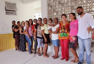 Prefeita Márcia Lucena e moradores do Assentamento Dona Antônia vistam obras do CREI da Comunidade