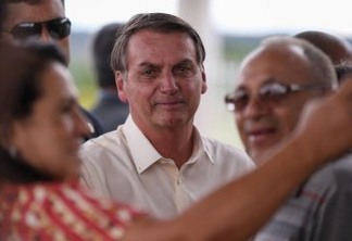 'A IMPRENSA É UMA VERGONHA': Bolsonaro chama de fake news livro que fala em demissão de Moro cogitada em 2019