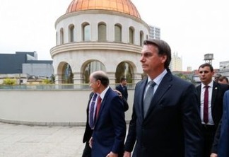 O presidente da república, Jair Bolsonaro, durante visita ao Templo de Salomão.