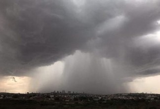 Inmet emite alerta de chuvas intensas para 100 cidades da Paraíba