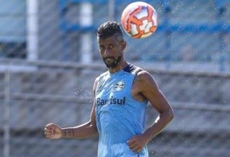 Botafogo-PB define prazo para encerrar negociação com Léo Moura