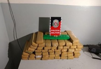 APREENSÃO: Homem é preso com 54 tabletes de maconha em Santa Rita