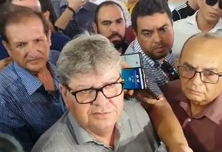 João Azevedo diz que gastos com viagens na campanha foram bancados pelos fundos do partido - VEJA VÍDEO