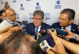 'Demos aumento para os servidores pela ótima gestão fiscal que foi feita em 2019', diz João Azevedo - VEJA VÍDEO