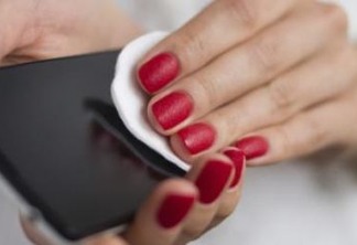 EM TEMPOS DE CORONAVÍRUS: Saiba como limpar seu celular corretamente sem estragá-lo
