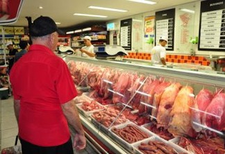 Carne fica mais barata em janeiro, e IPCA tem a menor taxa para o mês desde 94