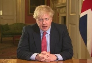 Primeiro-ministro da Inglaterra anuncia que está com coronavírus
