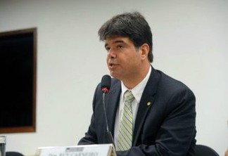 Ruy Carneiro aciona Procon para combater abusos de farmácias na prevenção ao coronavírus