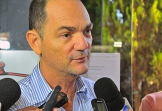 CALVÁRIO: Ministro Gilmar Mendes retira tornozeleira eletrônica de Coriolano Coutinho - VEJA DOCUMENTO