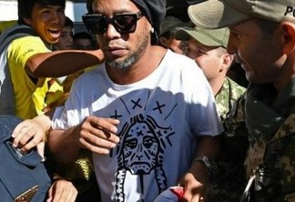 Ronaldinho e Assis são presos após ordem da Justiça do Paraguai, na noite desta sexta-feira