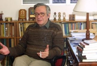 Olavo de Carvalho afirma que não há pandemia de coronavírus - VEJA VÍDEO
