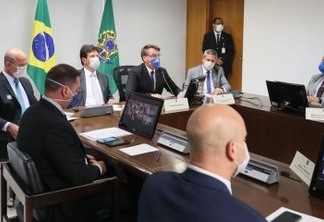 CORONAVÍRUS: Bolsonaro pede apoio de empresários no combate ao novo vírus