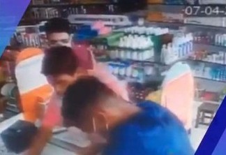 Bandidos assaltam farmácia e levam álcool em gel, em Campina Grande