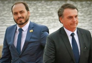 Carlos Bolsonaro ataca Rodrigo Maia e o acusa de buscar derrubar o presidente da República