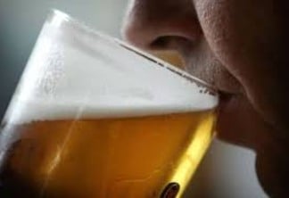 'BEBER PARA ESQUECER': Venda de bebidas alcoólicas aumenta durante o isolamento