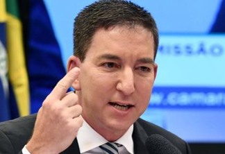 Globo não chama de supostas mensagens nem pede perícia no celular de Moro, diz Glenn Greenwald