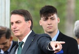 Em seu discurso Bolsonaro revelou que usou a PF para realizar investigações sobre seu filho