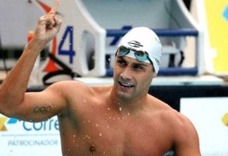 Nadador brasileiro relata medo após participar de competição no berço do coronavírus