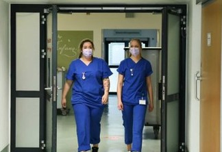 Faltam 5,9 milhões de enfermeiros no mundo, alerta OMS