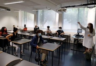 Portugal reabre parte das escolas com medidas de proteção e distanciamento