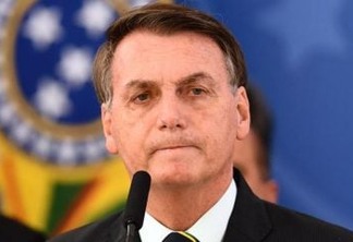 Bolsonaro se irrita com jornalistas ao ser questionado sobre interferência na Polícia Federal