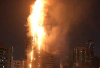Arranha-céu de 48 andares pega fogo nos Emirados Árabes Unidos - VEJA VÍDEOS