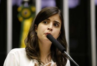 'Chega de notinhas': Tabata Amaral cobra reação contra Bolsonaro