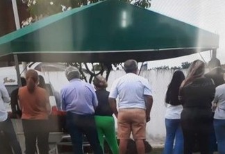 PARAÍBA ENLUTADA: Corpo do ex-governador Wilson Braga é sepultado em João Pessoa