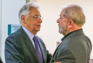 Lula defende impeachment de Bolsonaro, enquanto FHC afirma que mantê-lo no cargo é melhor pro Brasil
