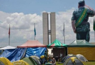 Ministério Público classifica acampamento bolsonarista como milícia e aciona Justiça