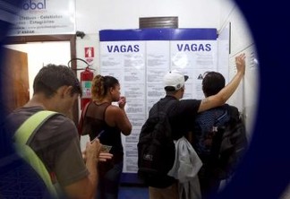 Brasil perde mais de 860 mil empregos formais em abril