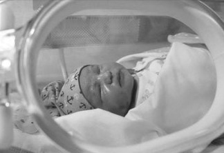 Governo russo confirma nascimento de criança contaminada com covid-19
